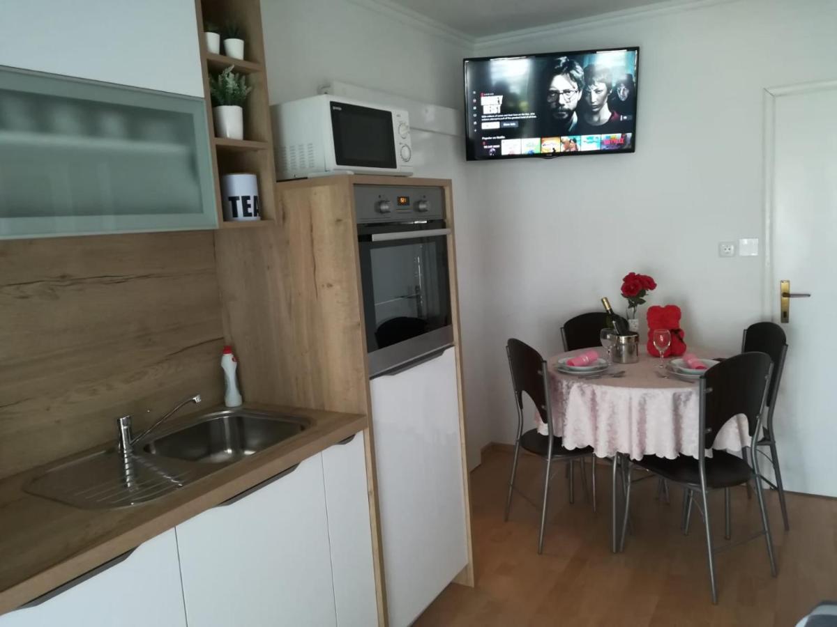 And Hudoletnjak Apartmán